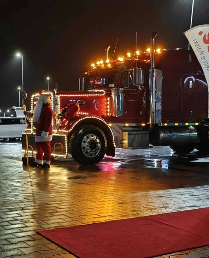 Grafika promocyjna wydarzenia Motomikołaje Ostrołęka 2025 — powrót do przeszłości