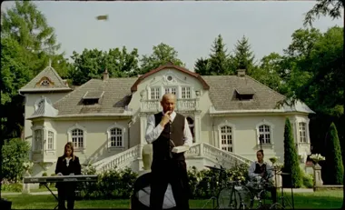 Grafika promocyjna wydarzenia DKF Rejs: „Człowiek do wszystkiego” — pokaz specjalny z twórcami