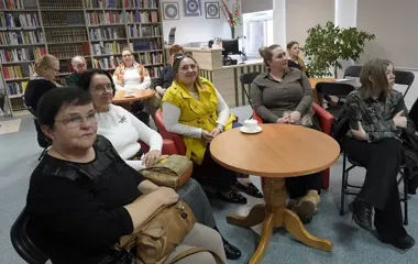 Koło Gospodyń Miejskich w bibliotece - genealogia i kreatywność na jednym stole
