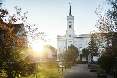 Instrukcje bezpieczeństwa trafią do każdej szkoły i przedszkola w Ostrołęce