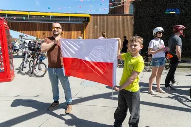 Rodzinny rajd rowerowy ruszył tłumnie. Na trasie były medale i tężnia