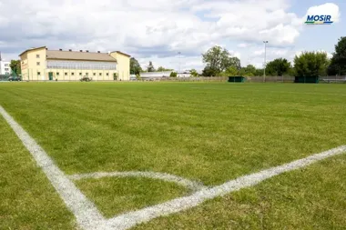 Mecze na ostrołęckich boiskach i turniej dzieci. MOSiR podał program
