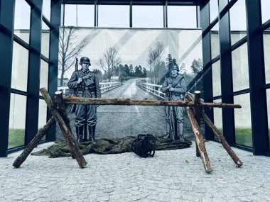 Ostrołęka na mapie okupacji. Muzeum pokazuje „Cios w plecy”
