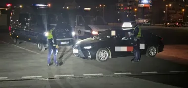 38 taksówek skontrolowanych w Ostrołęce. Policja sprawdzała przewozy z aplikacji