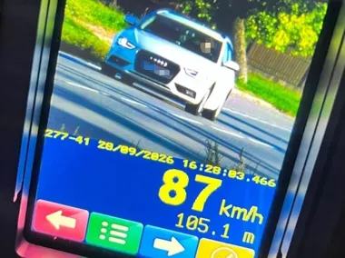 Nie zatrzymał się do kontroli w Borowcach. 54-latek dostał 5800 zł mandatu