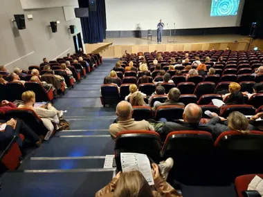 Policja i szkoły w Ostrołęce ustalają zasady reagowania na zagrożenia