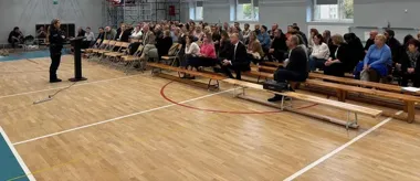 Policjanci szkolą nauczycieli w Ostrołęce. Na spotkaniach mówią o zagrożeniach