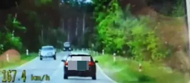 Pędził prawie 170 km/h pod Ostrołęką - stracił prawo jazdy