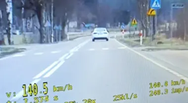 140,5 km/h przy przejściu - pięciu kierowców wpadło w Ostrołęce