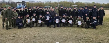 Policjanci z Ostrołęki stanęli na trasie rajdu i pilnowali młodzieży