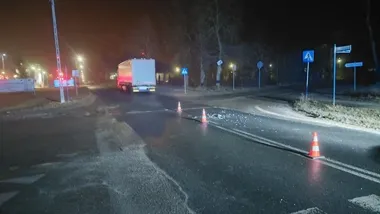 Wyjechał z drogi podporządkowanej - kobieta z Renault zabrana do szpitala