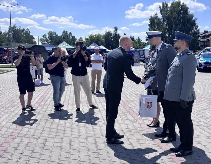 Mundur to zaufanie i odpowiedzialność. Policjanci odebrali nagrody