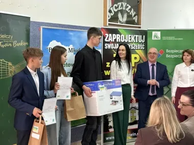 W Czerwinie młodzi rolnicy pokazali, że łąki i pastwiska też wymagają wiedzy