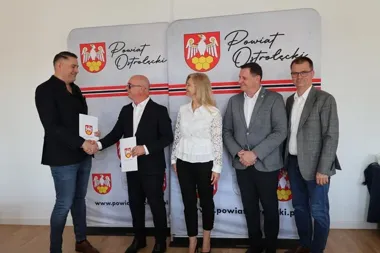 Kolejny odcinek drogi w Czerniach pójdzie do przebudowy. Jest umowa