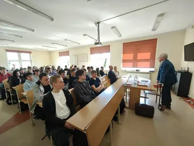 Prokurator w szkolnych ławkach. Uczniowie słyszą o prawie bez skrótów